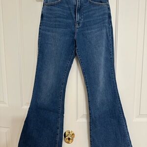NWT Abercrombie & Fitch Flare Jeans